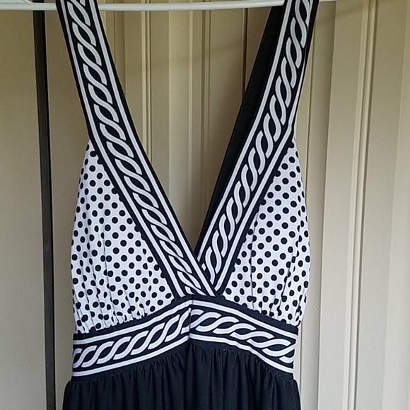 Sundress - Picture 3 of 5